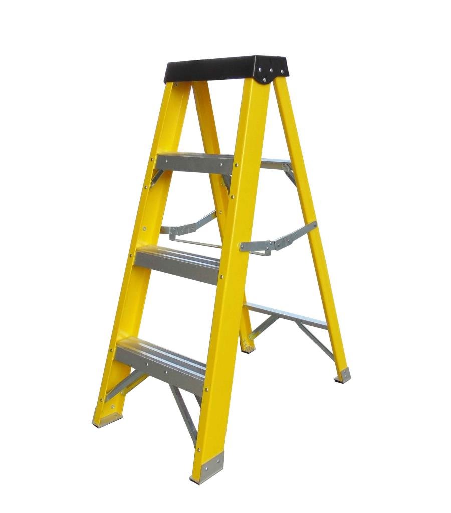 PROTOOL 4 STEP FIBREGLASS LADDER